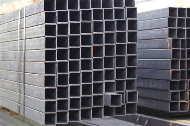 宝山无缝方矩管生产制造